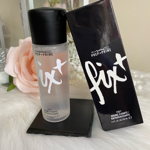 MAC PRE+PRIME FIX+BRUME FIXANTE/REFRAICHISSANTE 3.4 Fl oz/100mL - Picture 3 of 8